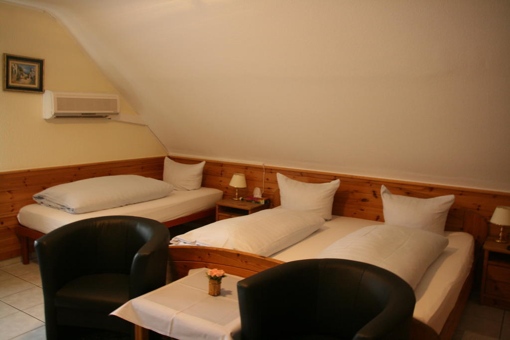 Hotel Restaurant Anna Ramstein-Miesenbach Rum bild